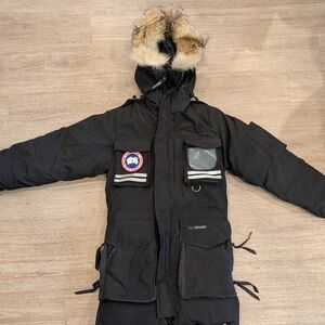 Women's Canada Goose Down Parka XS
